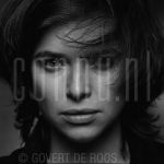 15-10-2003 Thekla Reuten at studio in Amsterdam., The  Netherlands.

[keywords]Black & White Image, Headshot, Eyecontact, Actrice[/keywords]
